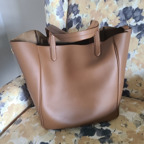Tom Ford Tote - Picture 9 of 9
